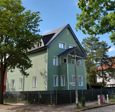 Loft-Wohnung im Dachgeschoss einer Stadtvilla in Mahlsdorf — photo 1